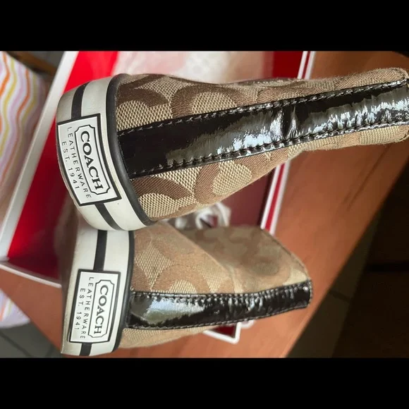 COACH - Picture 5 of 10